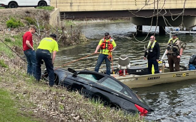 No injuries reported after vehicle goes into the Cedar River in Austin Tuesday morning